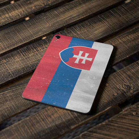 Slovakia Flag Distressed Apple iPad Pro Skin